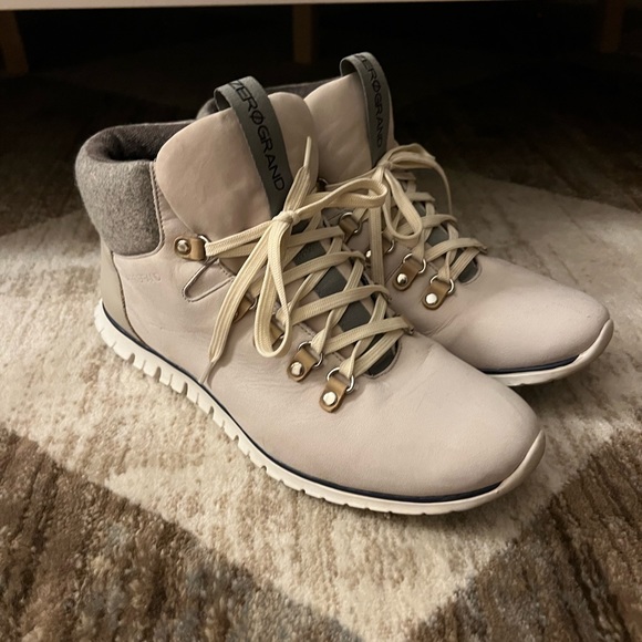 Cole Haan ZEROGRAND boot. Size 10. good condition. light Gray - Picture 1 of 3